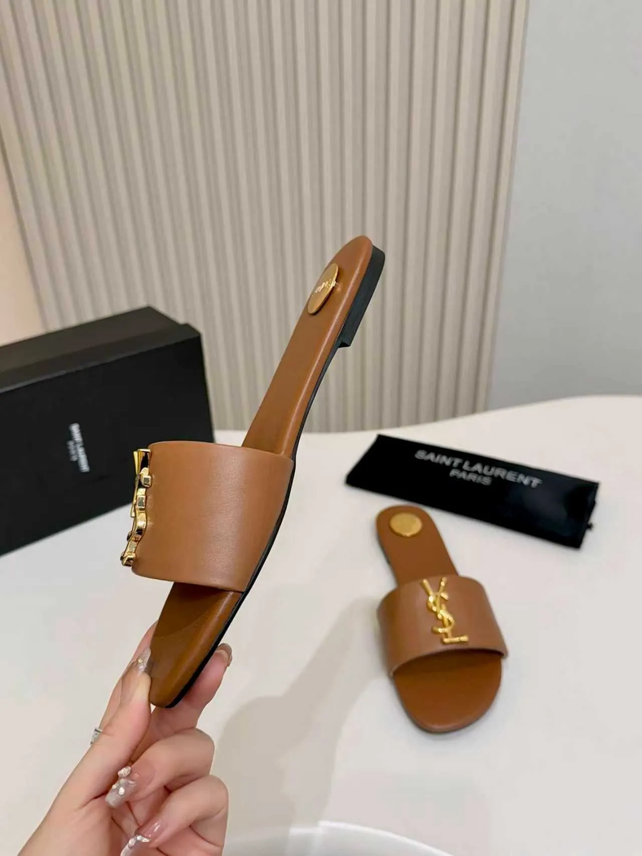 👟👟Ex-factory price 340👟👟 Genuine leather sole +40 YSL new model, upper cowhide leather lining sheepskin, size 35-44, rubber sole, genuine leather sole +40